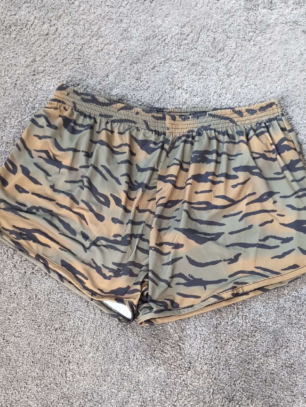 Camouflage Print Women’s Athletic Shorts - Olive & Tan CMBT